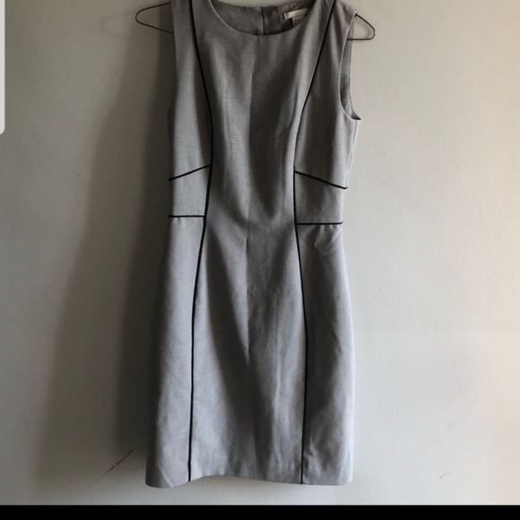 H&M Grey Fitted Work Dress with black slits - Picture 4 of 6